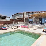 Villa Beatris Seastone By Villa Plus